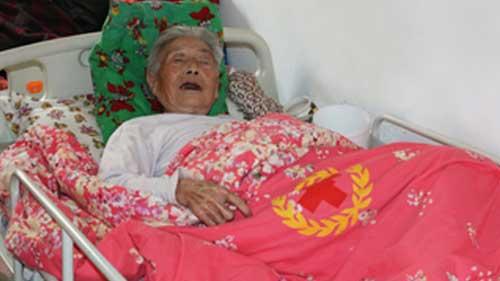 ����Ʊ˵������������ۼƳ���100Ԫ�İ������ѿ��Կ��߾�����Ʊ���뷢�;�����ͼ������������Ŀ���ơ����������׵��ŵȣ�����Ʊ̧ͷ���ռ��ˡ��ռ���ַ���ռ��绰���ʱ����Ϣ����lei@lnkf.org.cn�����һ�ȷ�Ϻ󽫾�Ϊ�����ʼľ�����Ʊ��