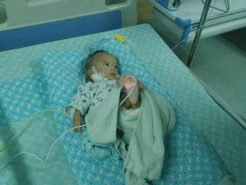 ֱ��12��2 �ճ�Ժ����ɽ��ѧ������һҽԺ���еڶ�������׼������ɽһԺ������ҽ����Խ��ɵ�������л��ﲢ�������ɵĴ�Ҫ�೦��Լ�����¡��ʹˣ�������12��28������ɽһԺ��Ժ���ٴλص���Զ���ױ���ԺС�����סԺ����������µĹ೦����ܻص���ɽһԺ���ڶ��εĹ���������