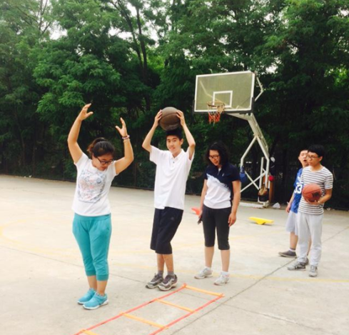 ���ģ�����ѵ����&mdash;&mdash;��Ƹְҵ������ѵ�����������ݺ��ӵ��ص���ƿγ̣��ú������˶���ѧϰ��֪���ٿ��Լ������壬�������ǵ���̬���˶����ܣ��������ǵ������ġ�