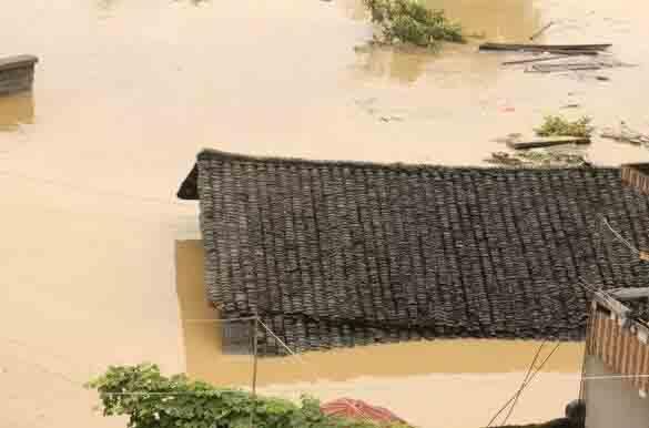 �������Լ�й��Ӱ�죬��ˮƺ����������Ǩ�����������������ԣ���ʹ�غ���ˮƺ����ˮƺ�塢����壬���������ձ��塢Ѻ���塢ӭ��壬Ǩ��������塢��̲�塢���Ҵ��8���屻��û�����ݡ�ũ���·��������