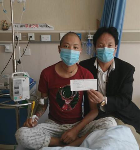 Ҫ��ֲ���裬��ֲ��������ҩ�ȷ��þ�������Ҫ��׼��80��Ԫ��ҽ��˵���ҵļ����������� �����Ҵ�绰�������ö�Ů������������ѧУ��ٹ������������ӵ���������ҽԺ���� ��Ů����ͬ5���㣬������7���㣬����ҽ�����������ӻ����衣