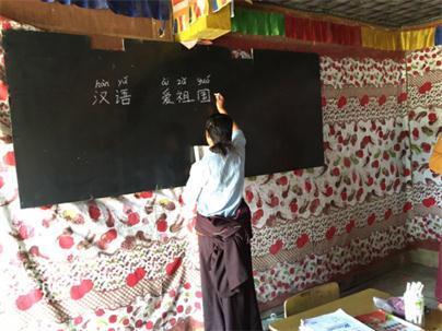 ÷����ѧ�����Խ���רҵ�ģ���˵�����������庢��ѧ��������ú������ĿεĽ�ѧģʽ����Ϊ��  �����������һ�Ű�ֽ����ͺ��庢�����ǲ�һ���ġ�Ϊ���ú����Ǻ����⣬���Ӻ�������������ճ�  ��ʳס�н����м�Ҳ���ò��������͡����Ǻ����ǵ�һ����������ĸ��������ԡ�