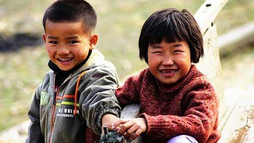 �����ǹ��ҵ�δ������ͥ��ϣ��������ƶ������ũ���ͥ��˵�����Ӹ��Ǹı����˵ļ������ڡ����ӳɳ���Ϊ�ò���Ӫ���ϵ�֧�Ŷ����¼�������������ͥ����ƶ���Ķ���ѭ����