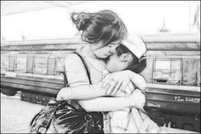 ��ѧҪ��������Сʱ· ���Դ�һ�꼶�ҾͿ�ʼסУ��