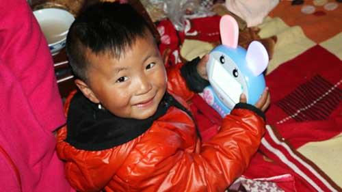 ������Ҫ��ʲô�����������Ǻ��ӵ����ԣ���һ���Ĺ����У��������ܹ���߱�������������֪ʶ���𽥿�ʼ���롢���죬���һ���Ķ�����Ȥ����ĸ�������ߵĺ��ӣ��ò�����һ�ֽ�����ʽ������ϣ����������Щ���ض�ͯ��Ϊ�����ṩһ�����������¡������µķ�ʽ���������ܹ��ӹ����м�ȡ����Ȥ��֪ʶ��