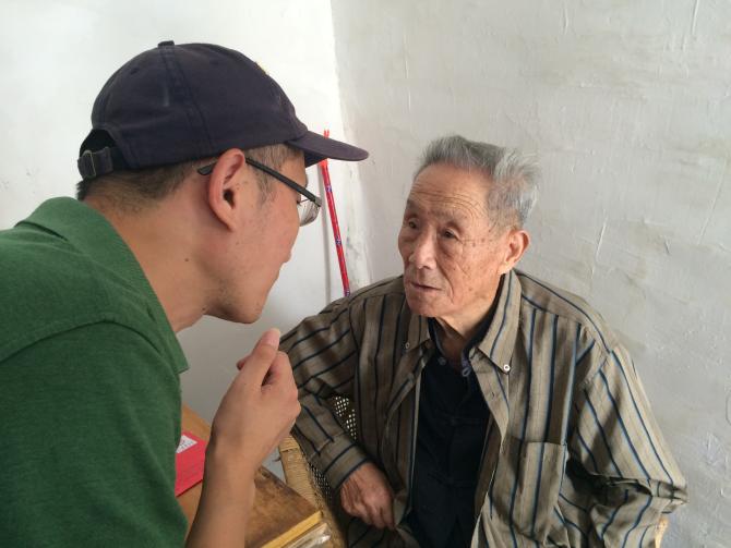 1938��ף�����ǰ���Ĵ����ؽ��в���ѵ����ֱ���վ�Ͷ��������ʷԭ����������ƶ�࣬ס����ªû��������һ������ձ���������꣬���겹�����籣���빲��ÿ��430Ԫ�����˵�ȫ������ѣ��ϰ����Ź���һ�������������һŮ60��Ҳ��ũ��