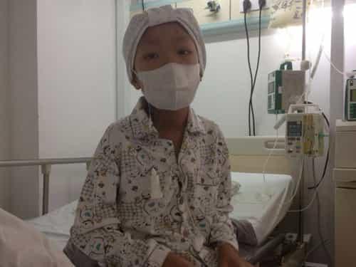 �����ų���Ҫ����Ϊ�������ӡ�һ����12�Σ�������ʹ����ʲô���£�����ˮҲ�£�ҽ��˵�������Ƴ����ų����������֢���ٻ���Ҫ15��Ԫ�����ǣ��������ﻹ��Ǯ����