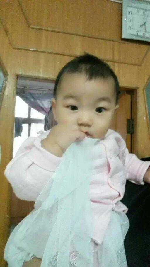 �ҽ����������������ӵ����裬������Ȼ����ԣ�����Ǻ��Ҹ���16��4��10�ţ����Ⱳ�Ӷ������� ����������ͻȻ�г�Ѫ�㣬��ҹ����ʯ��ׯ��ͯҽԺ������껹û����������Σ�������ˣ�����������������ϰ���ƶѪ��