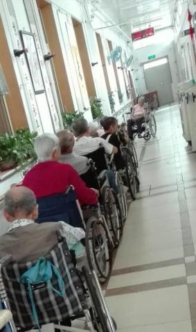 �������ٵ�һ������Ҫ���������ʧ����ʧ�����������������ص������ϰ���������������ش��ˣ���ʱ�����������ζ�����������������γ��档����©�򣬻��ᵼ��Ƥ�����ס���ʹ����Ⱦ�����ã�������������ϵͳ��Ⱦ������ʱ�ᵼ��������˥���ӿ�˥���ٶȣ���������մ��ȡ�