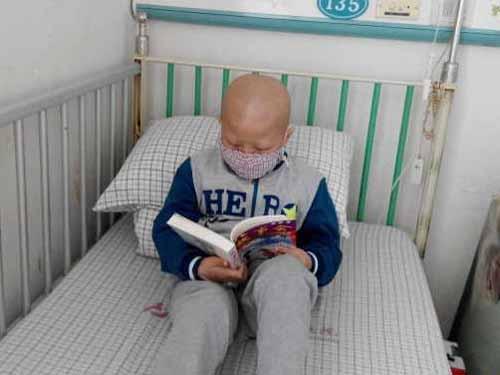 ���ڳ��ڻ������£��������ϵ�Ѫ���Ѿ�ȫ��������ÿ�����Ʊ�����Ѫ���Ѿ������ҵ�Ѫ�����룬���Ժܶ�ʱ�����붼Ҫ���������ϣ��������̵�ʹ�������޵ô�С�