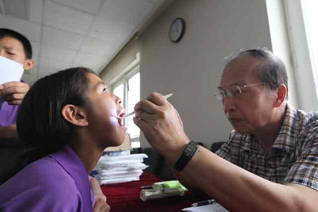 �˴λ���������ڱ����С�����ʡ�ٰ졣�����ڵ����Ĳм��˸�������Ḻ����֯ʵʩ�����뵱�ص��Ա�֢�����϶�ͯ���ҳ���ͬ�μӡ�ͨ���ι������Ƽ��ݡ������ͯ��԰���򵥵���Ϸ��������ʽ�����زм���ͯ��Ұ��������������������������ƺ�����ҳ�������״����