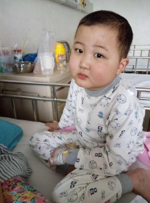 ��һ�죬�����ſڵ��ܹ���ͻȻ������ʿ�����ӵ����֣����ܹ�ȥ������ʿ������ֽ������������ŤŤ��д�ţ��ְ��������ǲ�Ҫ�����ҵĲ���һʱ֮��30��ĺ����������¡��ܹ��ÿ��ż໤�Ҵ��ţ���ֽ����д��&ldquo;���ӣ��㲻Ҫ���£���������������������㡣&rdquo;