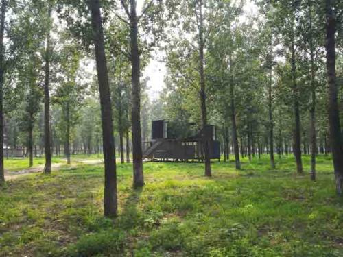 ��Ŀ��״��2014�����л��������������ʽǩ������Э�飬����&ldquo;�л�����������ᾲ���߼�԰������Ŀ&rdquo;������������һ�ڼ�װ�佨��ȫ���ɱ������οռ价������������޹�˾����֧�֡����ط���֧�����Ա�����ׯ���ʷ���¶Ӫ���ء�