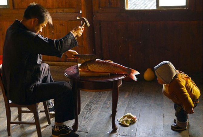 ���������������������룬��������һ��ҵ��ָ�����˱�֯&ldquo;�߲ʲ�Ь&rdquo;��&ldquo;�߲�����&rdquo;�ȣ����������������֣�������Ϊ���ڱ�����Ŭ��ƴ����ҵ����ͣ����Ѿ����������˴�ׯ���Ӻ��������ϣ���֪���Լ�һ���˵����������޵ģ�ϣ�������綼�ܹ�ע��Щ���ض�ͯ�Ϳճ����˵������������������