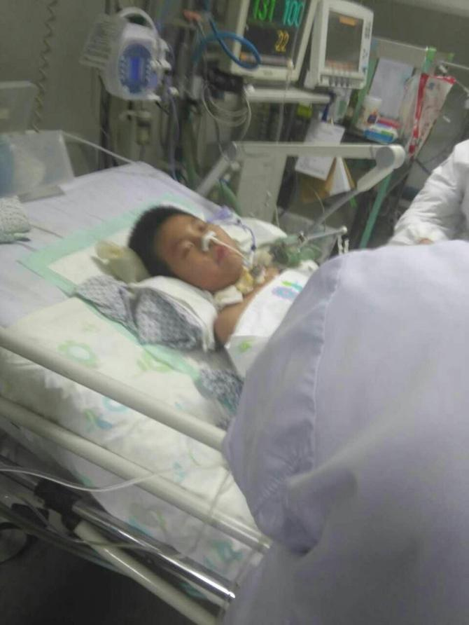 ��47�죬��ҵ�Ӷ�ͯҽԺת���й������ž�������ҽԺICU����ʱ��ͻȻ�������۾������ڼ��˸��˲��ѣ�����һ�м�����תʱ�������۾�4����ҵ��������ԡ����ڣ���ҵ��Ȼ��ICU�����������ƣ������һ������������������һ�ж�Ҫ���㿪ʼ������ѧ˵�����Է�����·��������ʶ�����ÿһ���ˡ�