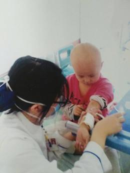 �������ƿ�ʼ�ˣ��ڼ��������ܵ�ʹ���ǳ�������������ģ�ÿ�������贩�̣��������׳����룬�ȳ���ע����뻹Ҫ�֣��Ӽ�׵�ǵķ�϶���ȥ����ʱһ�벻�У����룬���룬����˺���ѷε�ʹ��������ģ���ĸ�ıȵ��廹ʹ��ֻ�ܸ��ŵ��ᡣ