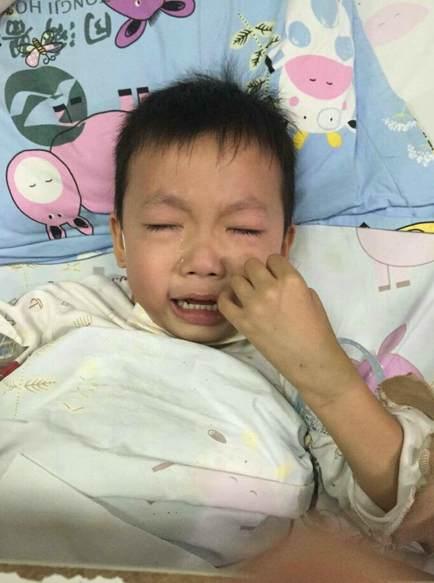 ����Ϊ���չ������Ѿ�û���ϰ࣬�ϼһ���70���үү������һֱ���ã��е���ʯƽ���ÿ�ҩ��ά��������11��Ľ����ְ��ڹ㶫���顣�������人û�����ˣ��ⷿ����ʳ��ӻ������ܴ󣬰ְ�Ϊ����Ǯ��ҽҩ�ѣ��Ѿ��ص��㶫�񹤡�