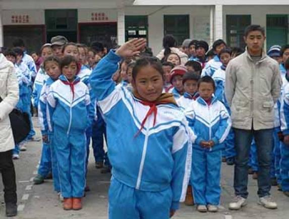 ������Ҫ��ʲô���ƻ�Ϊ����624������ļ�������޿㣬ÿ�������޿��ֵ200Ԫ�����˷ѣ����ܼ�124800Ԫ,������Ҫ6568Ԫ��Ŀ�����ѣ��ϼ�Ϊ:131368Ԫ������Ŀִ��ʱ��Ϊ�����¡��ƻ���9�·�Ϊ�����ǲɹ������޿㣬�ں�������֮ǰ��ȥ��ů��