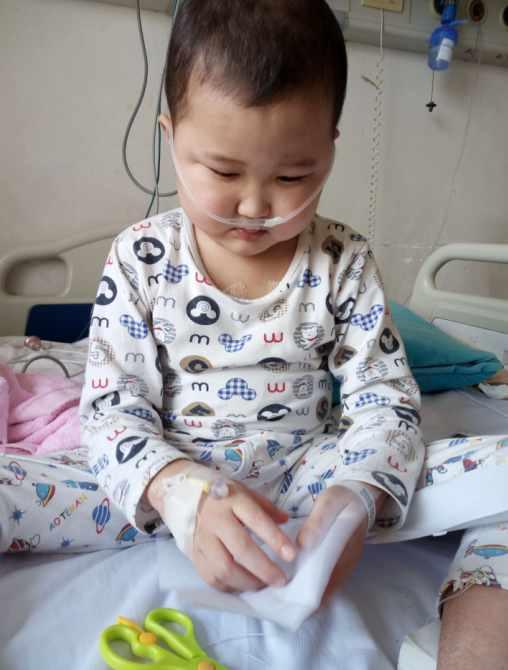 ����ÿ��Ҫ����һ��Ѫ������Ȼ��飬���ڵ����λ����ʱ����ϸ����Ⱦ�������˷ǳ������Ŀ��Ϸ��ҳ���ף�ȷ���ͽ�����֢�໤�ҡ�������֢�໤�Ұ���£��ͻ�����10��Ԫ�ķ��ã�����ҽ����������������ܹ��ã�������Ҫһ����Чע��ҩ������û�У�����ۿ����򵽣�ҩ���൱�ߣ�880Ԫһ֧��