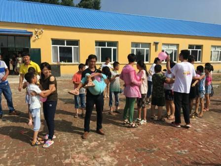 ׼�������ǵı������Ͽ�ʼ�������ǵ��ϰ�����İ�Ů���������ˣ������������ڻ�����