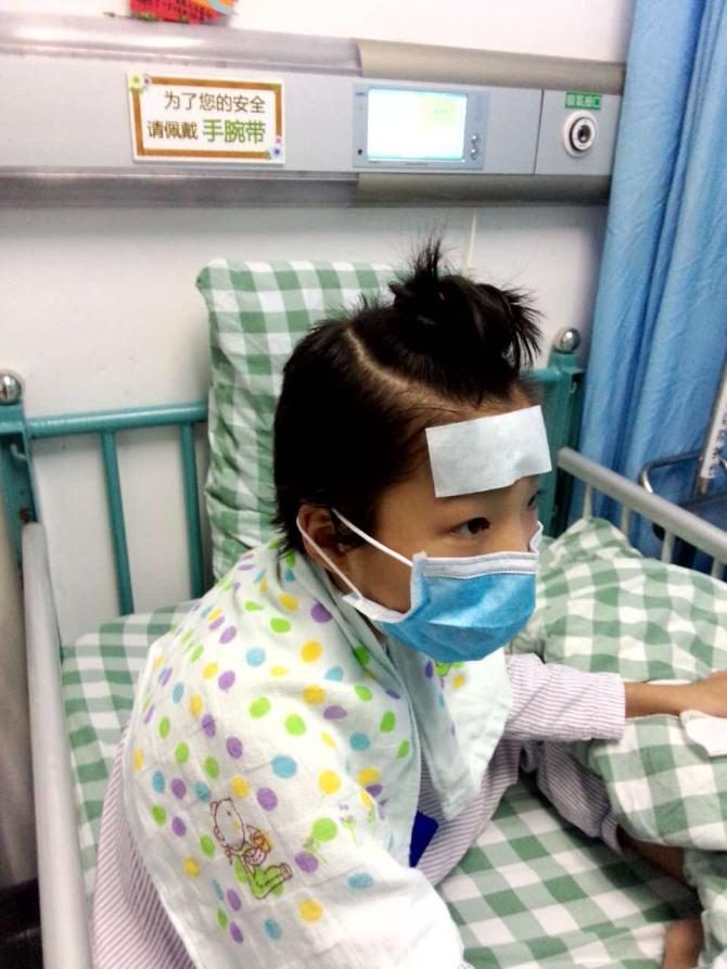 �����ڼ䣬������Զ�ιǴ��������ȼ�Ϊʹ��Ļ��ƣ��������������գ�������Ż�¡���ʹ�ȴ��˶����Գ��ܵ�ʹ�ࡣ����ʼ��û�з����Լ���������ҽ��ѯ���Լ��Ĳ��顣���¸�ĸ�����ѹ������һ�����ڹǴ������Ǵ���ҧ�����������������ܾ�ʹ��������