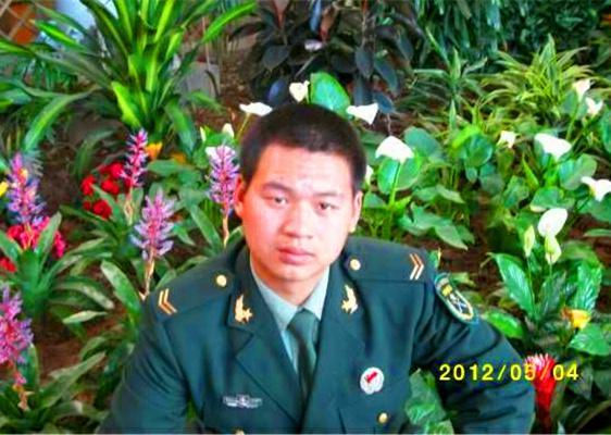 2010����б�ҵ���ң�ѡ����ȥ���������Լ���ĥ���Լ�����־��ϣ���Լ���Ϊ�е��������Ӻ���2012�����飬�ڲ��ӵ�������ѧ���˺ܶ࣬�Լ���ø��ӳ��졣