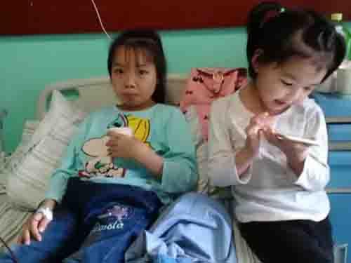 ����ÿ�����Ƶķ��ö�Ҫ��������ǧ��Ǯ��ʹ��ԭ���Ͳ���ԣ�ļ�ͥ����ʮ���׾ݡ�����©ƫ����ҹ�꣬2011��8��������үү���һ���ֱ����ȥ�����޴��ҽ�ƿ�֧�ͼ��˵�ȥ��˫�ش��֮�������İְ��������Ỽ���˷ν�ˣ�ɥʧ���Ͷ���������Ϊ����Ψһ���Ͷ���������ֻ��ҧ�������ͥ���õ��ص���