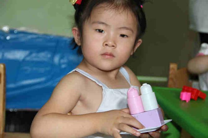 4��Ԭ���������Ժ��ϡ�2014��4����ɶ������������û������ǽ���ĸ�����ڱ����򹤣�����һ���չ˺���һ�ߴ��㹤������������Ҫ�������߶���ծ��δ���壬ÿ���µĿ����������Գ�롣