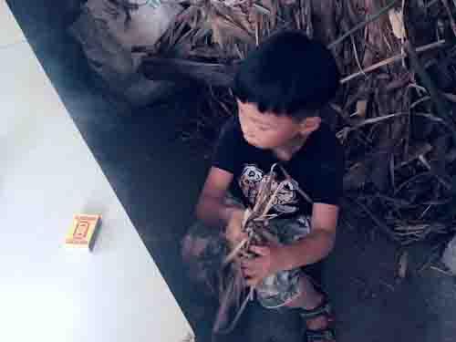 ����ÿ�����ʹ󲿷ֶ���������ˮ��үү�����᲻����ˣ���Ϊ�˱�֤�������ӵĻ���Ӫ����ֻ����������Ǯ�����������ˮ�������Ƿ��ųԡ���ΪûǮ�����������·�����լ���·��ܶ඼�Ǳ��紩С�ģ��Լ���С���������ܵܡ����ô������˾Ͳ�һ����