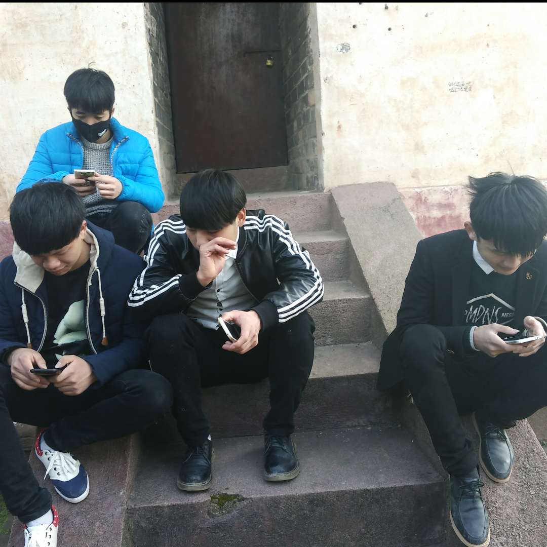 病是刘鹏的头像
